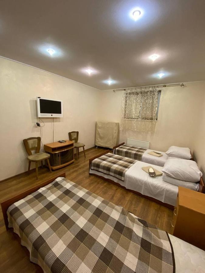 Inn Khlibodarskiy Khlibodarske Exterior photo