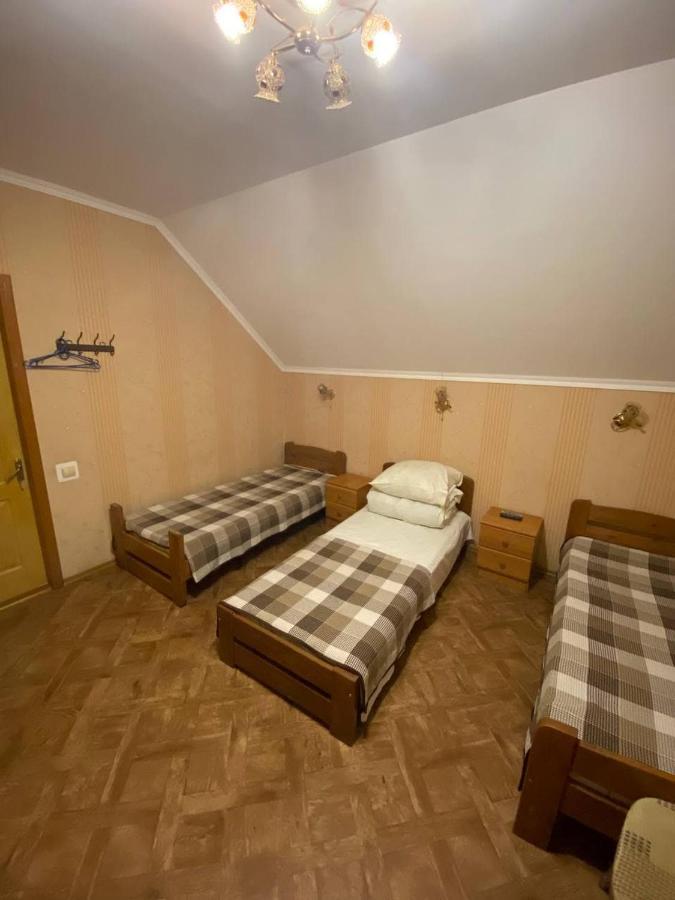 Inn Khlibodarskiy Khlibodarske Exterior photo