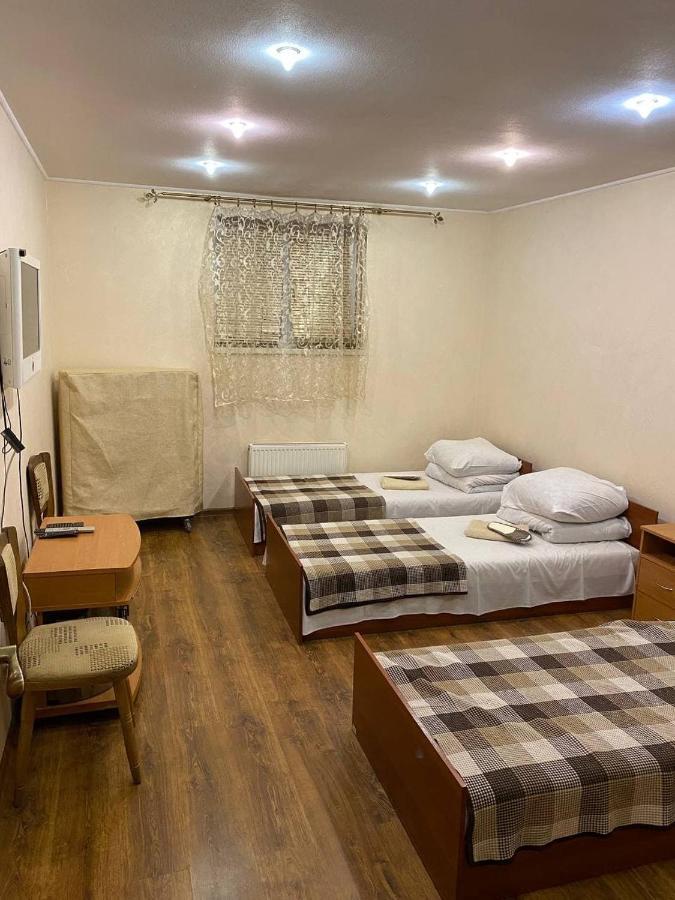 Inn Khlibodarskiy Khlibodarske Exterior photo
