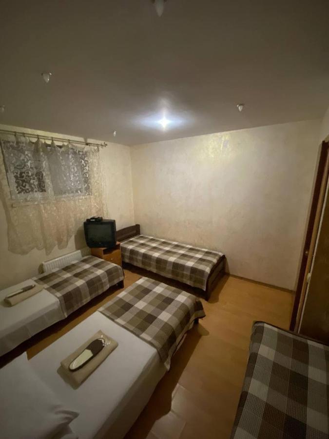 Inn Khlibodarskiy Khlibodarske Exterior photo