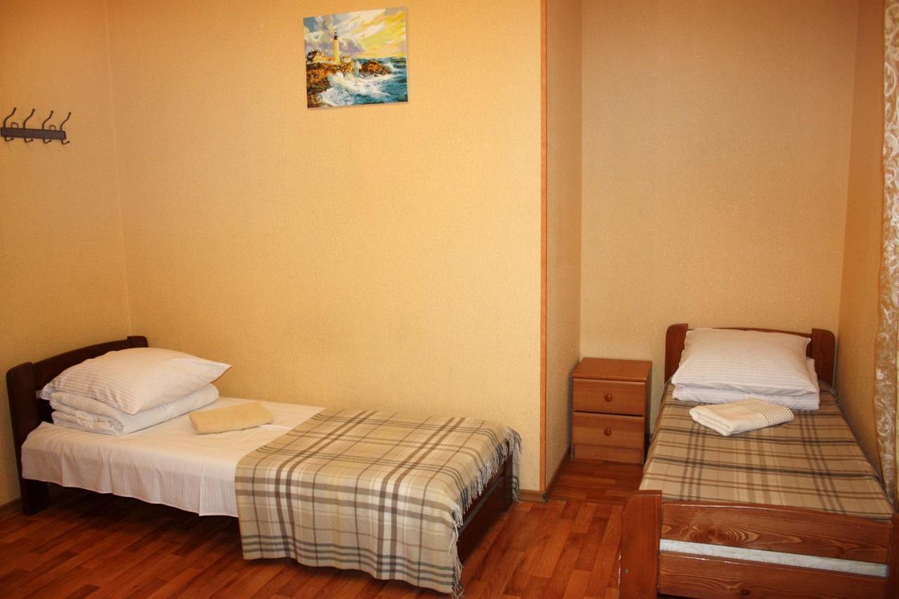 Inn Khlibodarskiy Khlibodarske Exterior photo